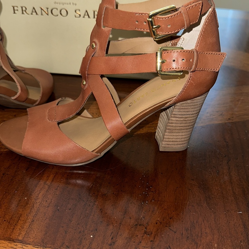 Women’s size 8 Franco Sarto chunk 3in heels-new- never worn - Picture 4 of 5